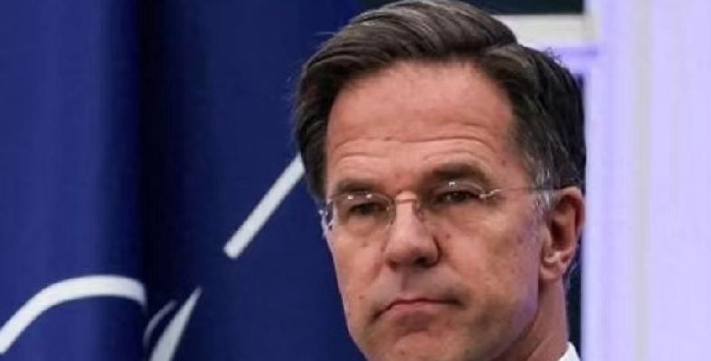 俄油还在卖，美元结算快没了，北约制裁像张过期电影票。

吕特去年夏天在华盛顿喊“