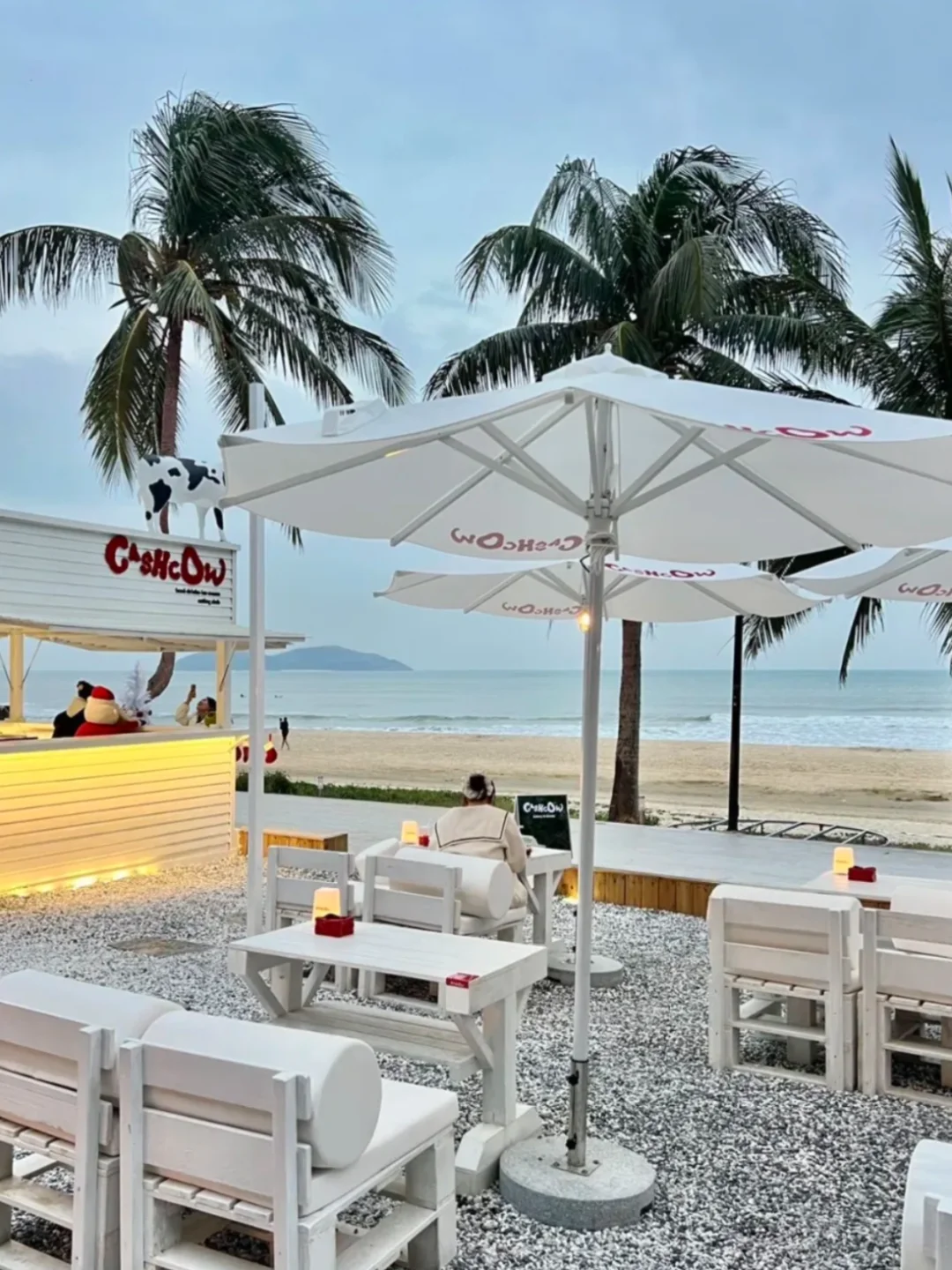 我愿称之为万宁理想圣地，几十块躺一天