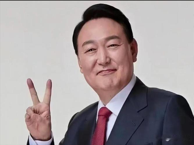 事情出现新变化。

9月16日，韩国前总统尹锡悦涉嫌在前国务总理韩德洙涉内乱案件