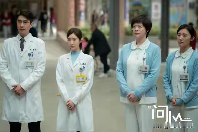 央八《问心》开播炸场，陈冲一出场，多少老观众直接看愣了！ 