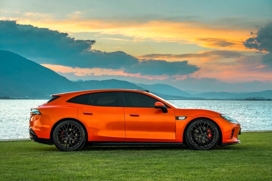 启境汽车启境gt7实车亮相 启境这组图拍的不错如果KOL都是这样审美水准品牌方掏