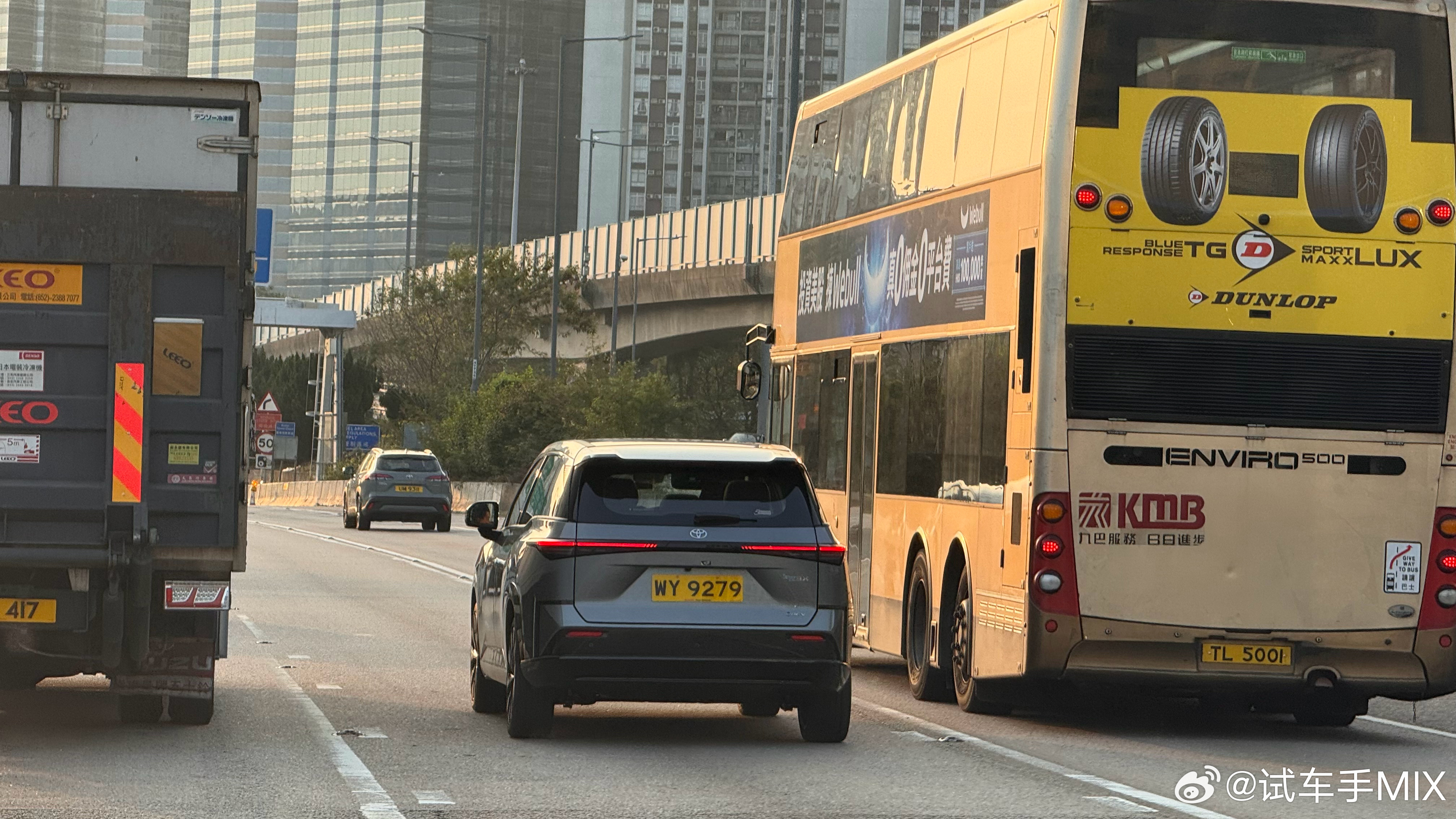 香港越来越多丰田铂智3X… 