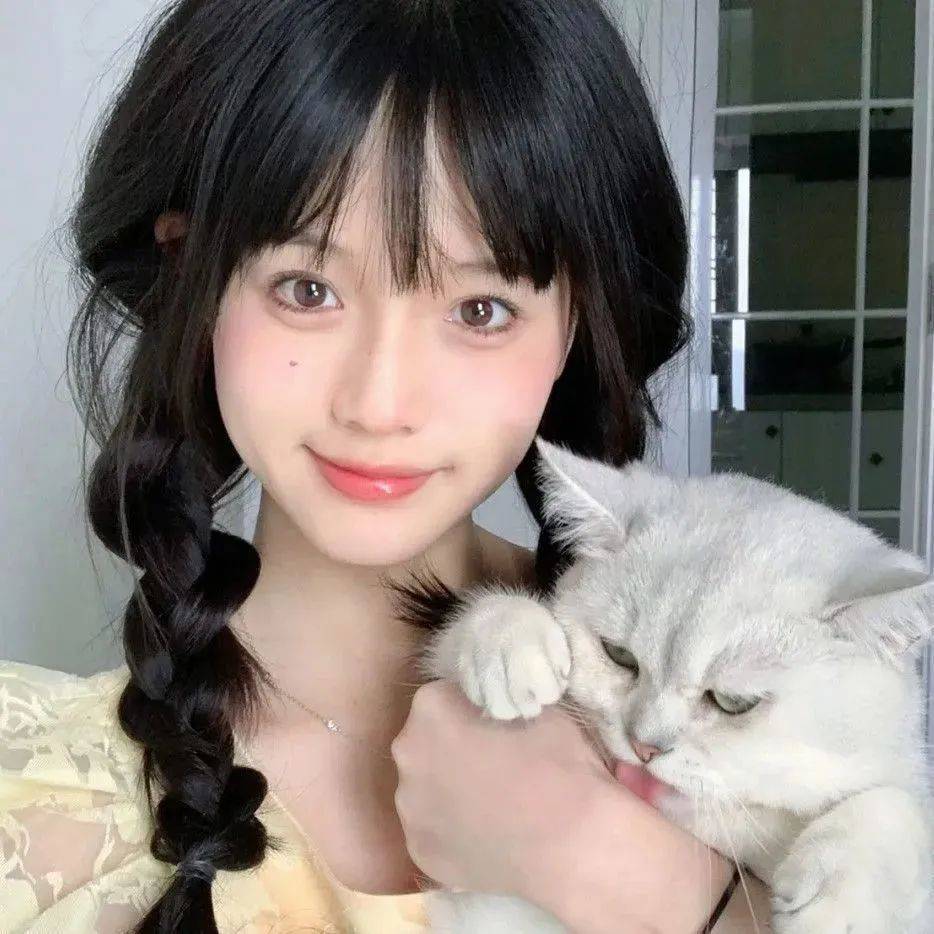 醉眼看人间，世事皆温柔。 