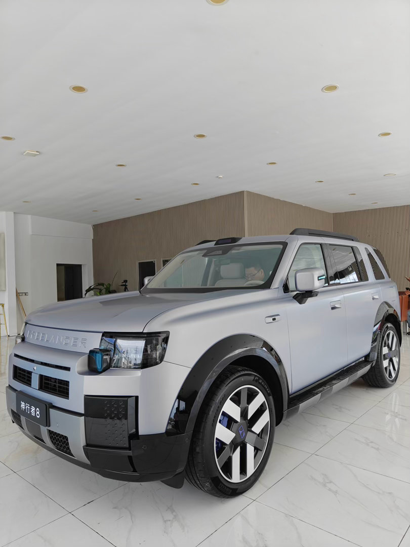 freelander 这个路虎，看起来不是真路虎上海唯一一家店这个建店标准甚至都