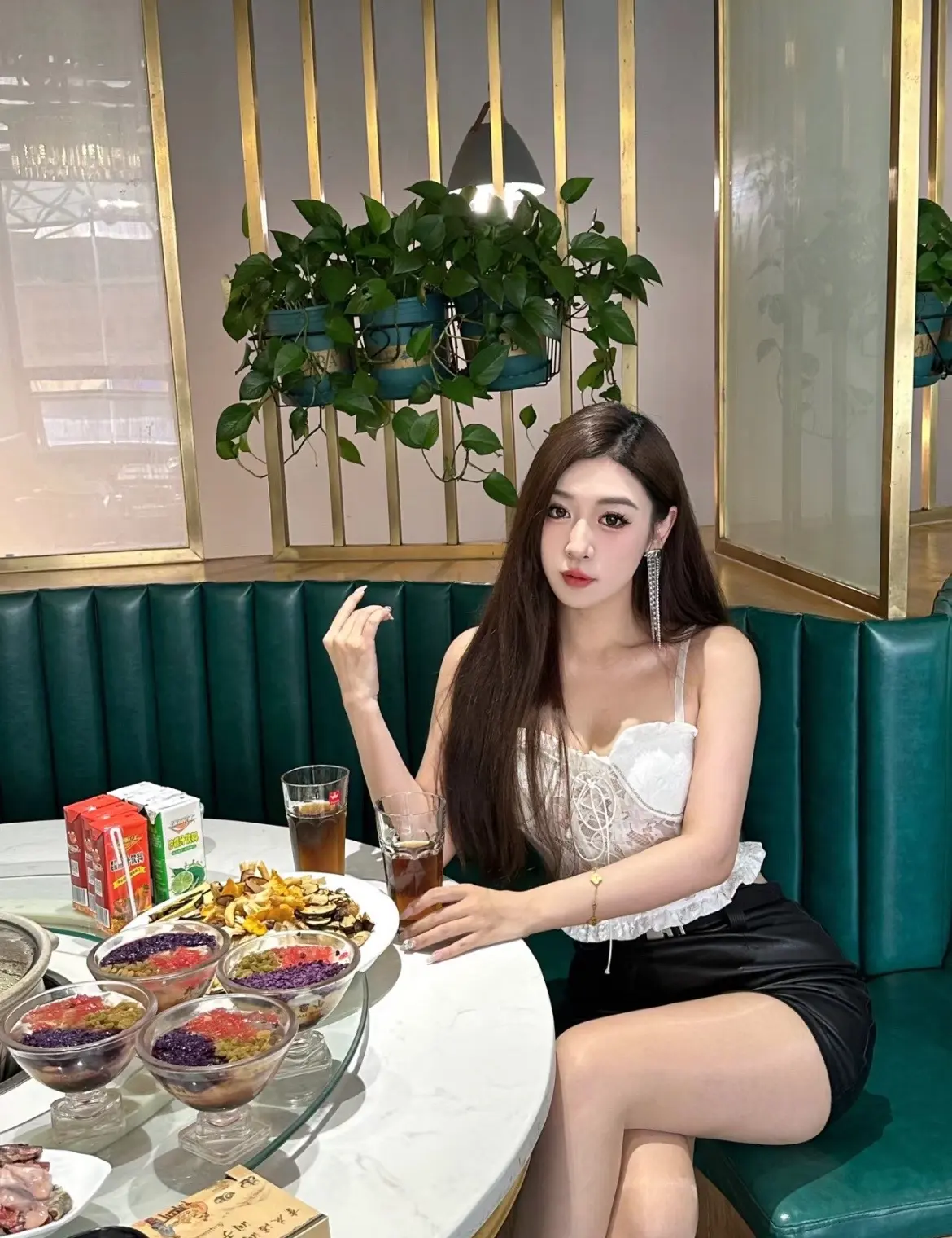 有时候发现一个人挺累。
