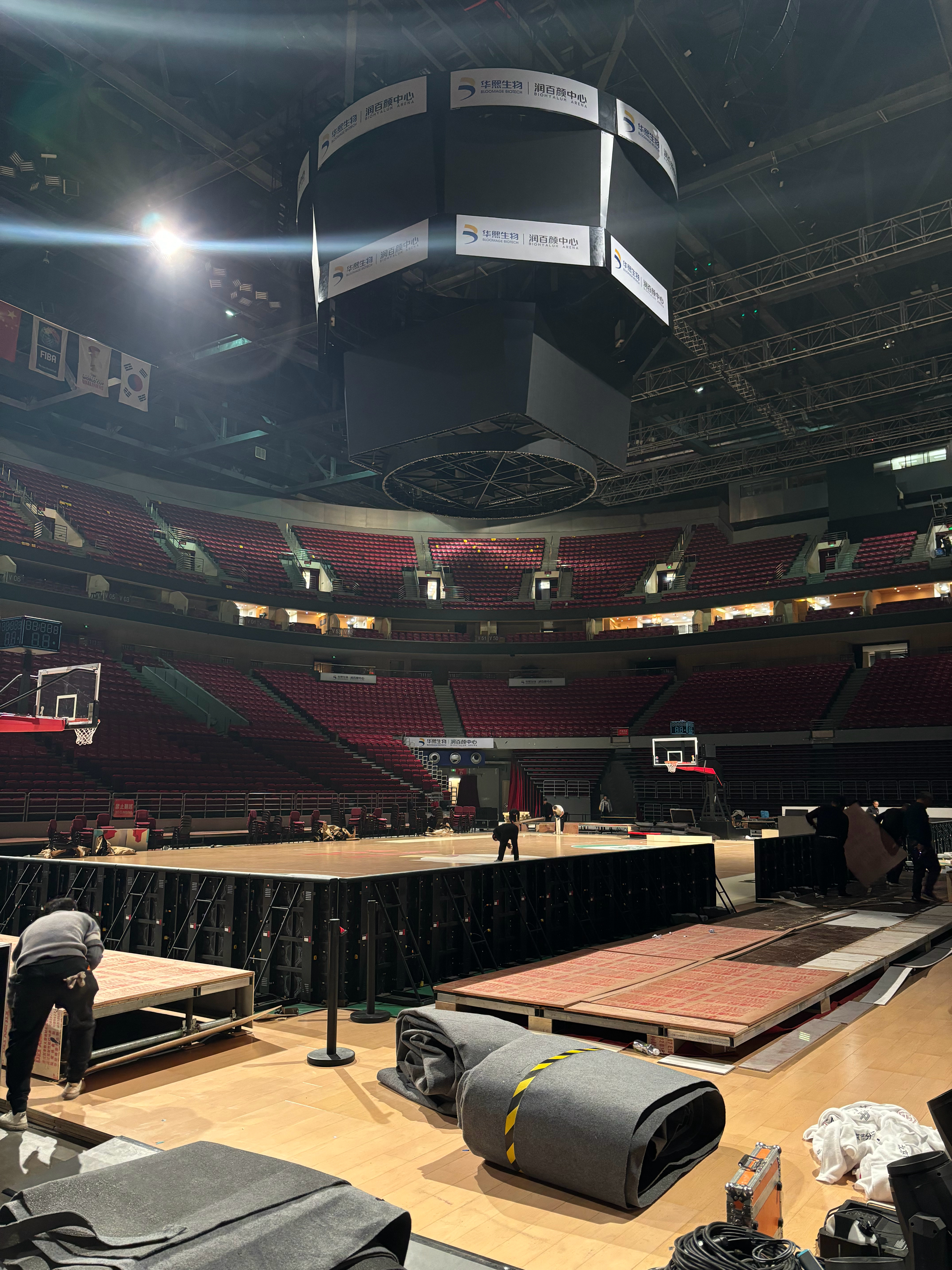 6年前，中国男篮在五棵松失去了奥运入场券。6年后，中国男篮在五棵松输掉了冲击20