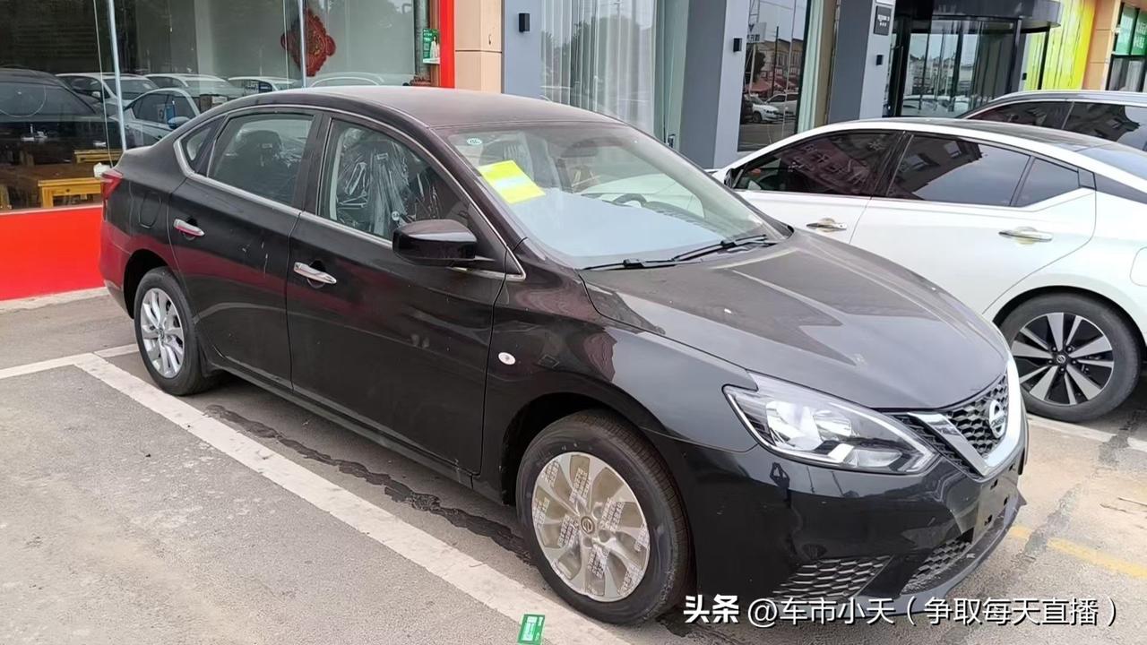 经典轩逸这个车一直被吐槽为什么还有人买？实际上经典轩逸这个车还是燃油车销量最好的