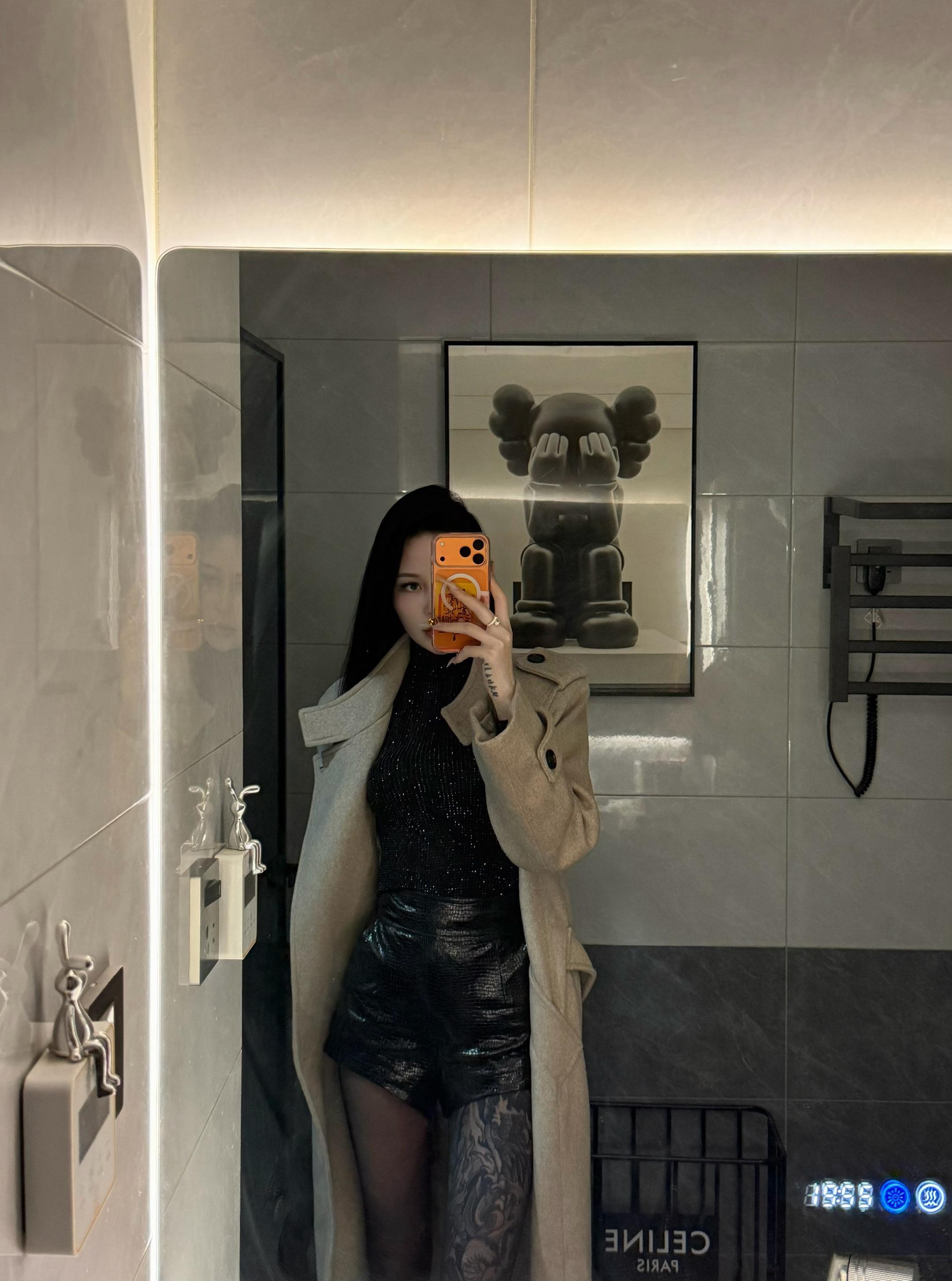 这个世界讲金钱 讲关系 讲利益 就是不讲道理