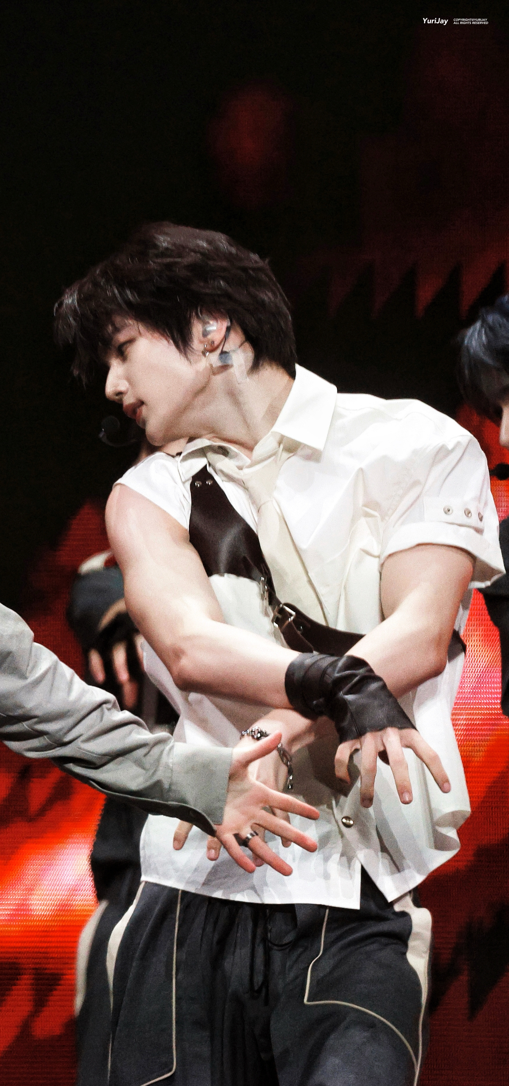 好多站姐发的李河民愚人节贺图，颜值盛宴！愚人节站姐团建