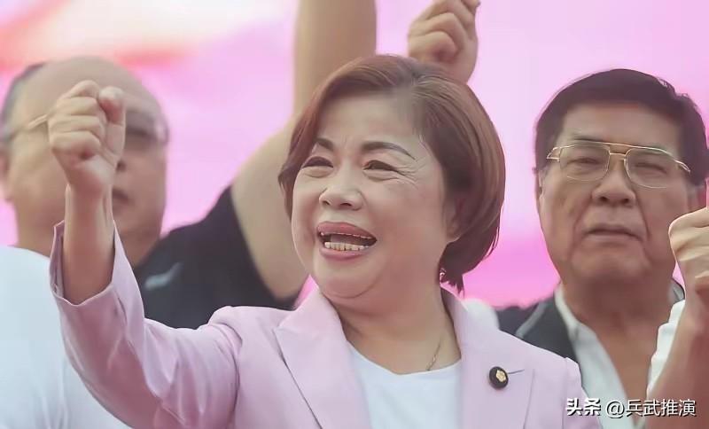 杨琼璎发表败选感言：恭喜江启臣副院长

杨琼璎在国民党台中市长初选里输了，她很大