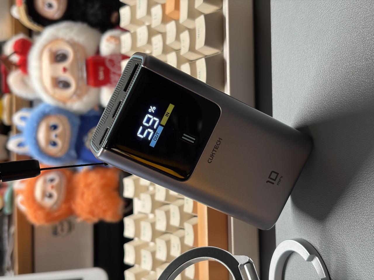 最小巧最便捷的充电宝没有之一
今天刚到一个酷态科10号mini
一万毫安最高支持