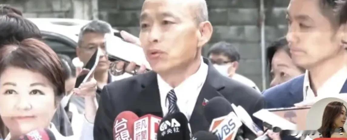 台湾地区立法机构负责人韩国瑜今天和台中市长卢秀燕、台北市长蒋万安一起参加活动时表