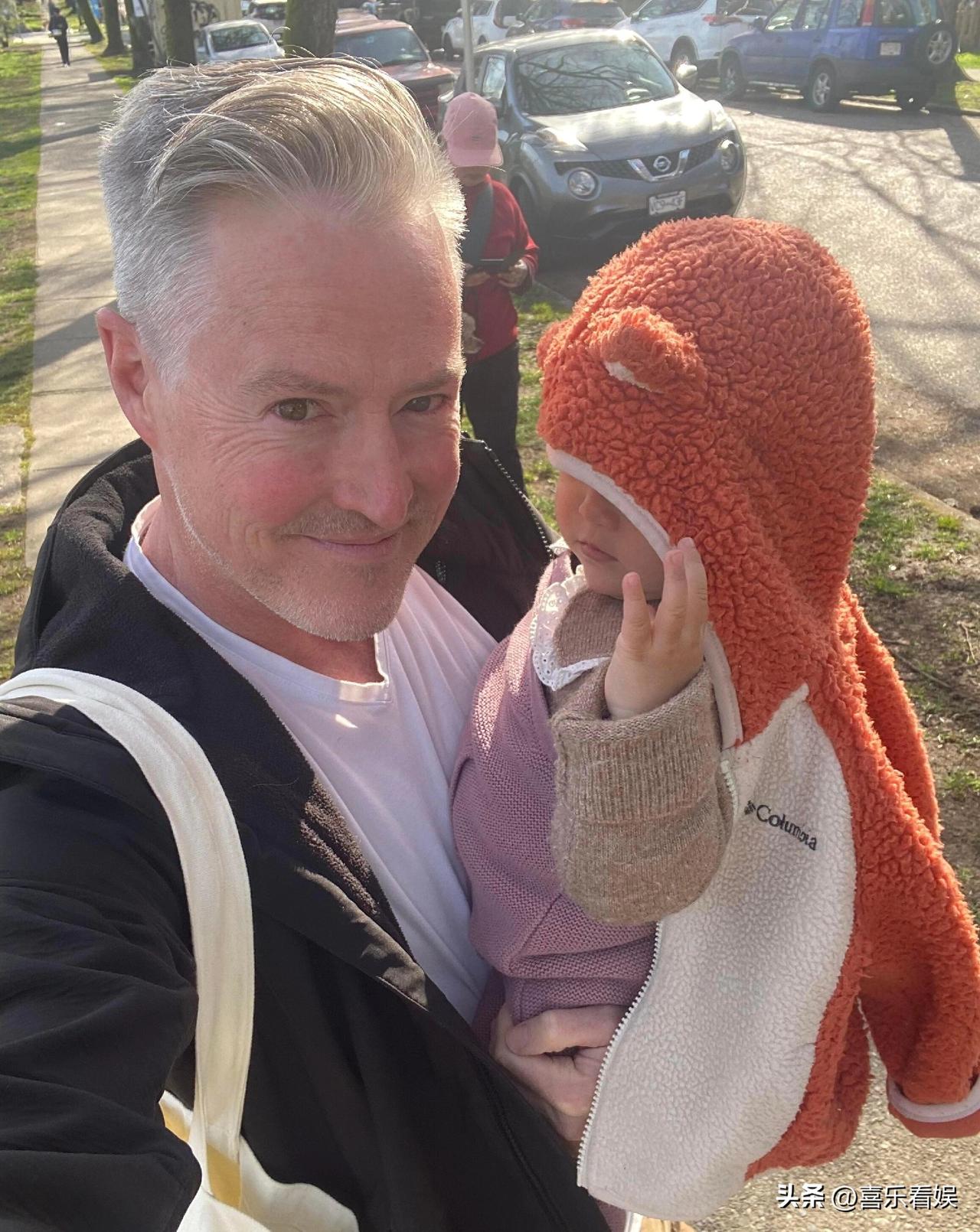 夏克立，有第二个女儿了！
 
4月1日，之前因为录音风波闹得沸沸扬扬的夏克立，突