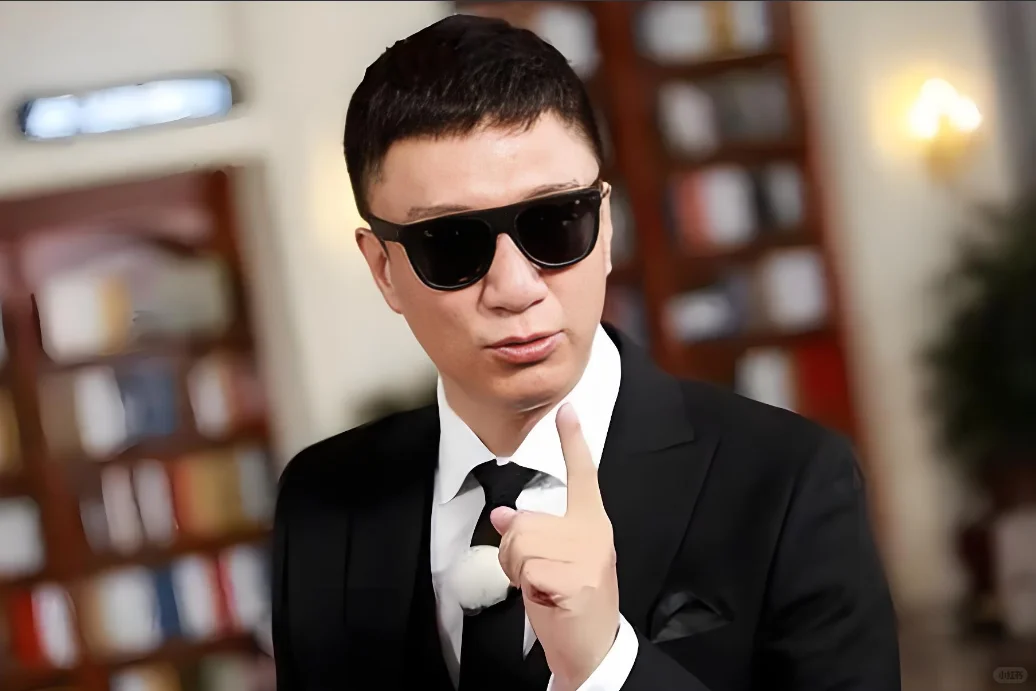 孙红雷是观众很喜欢的一位实力派演员，尤其是参演的谍战剧《潜伏》，成为同...