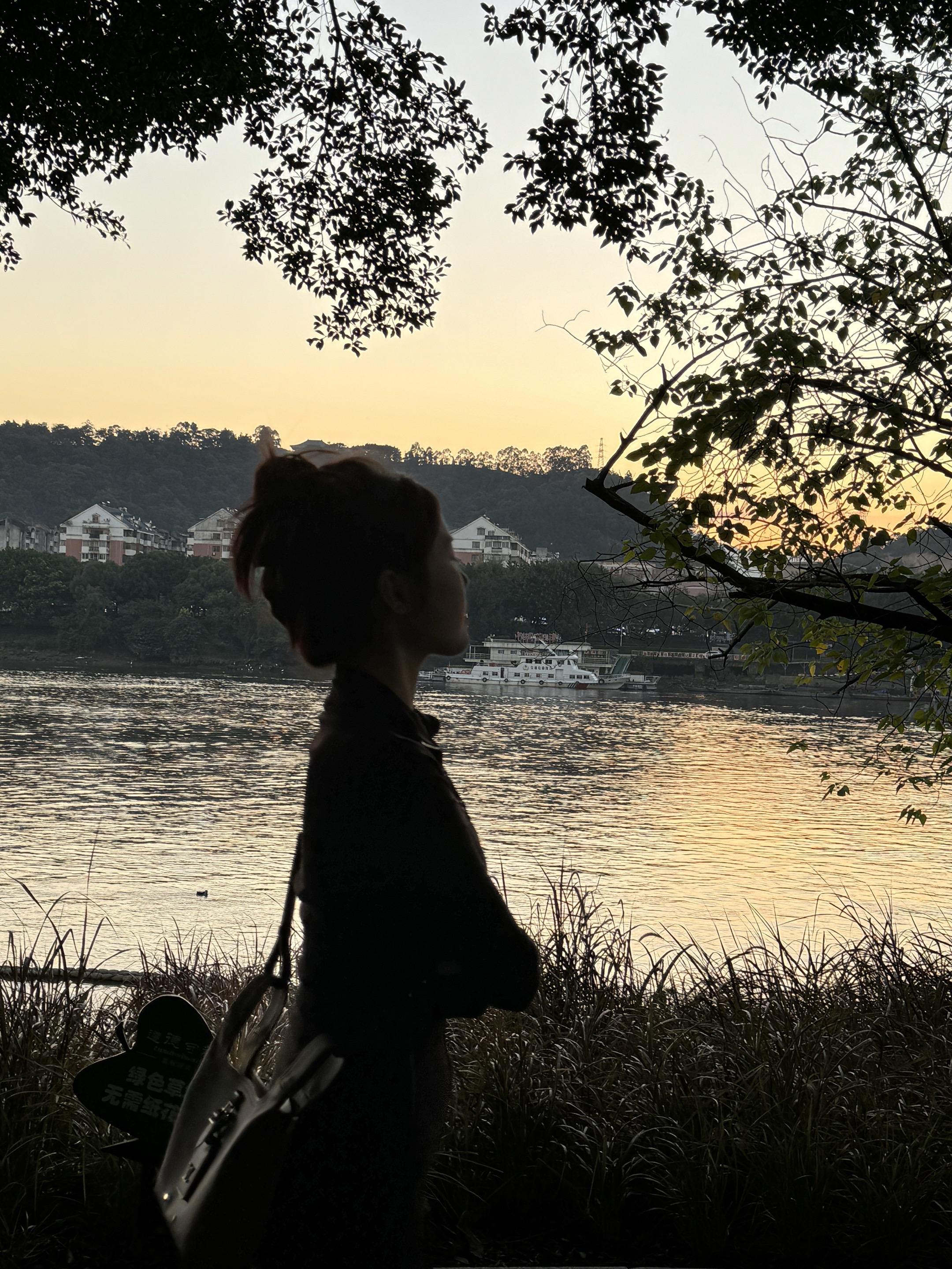 好女人得到名声坏女人得到一切