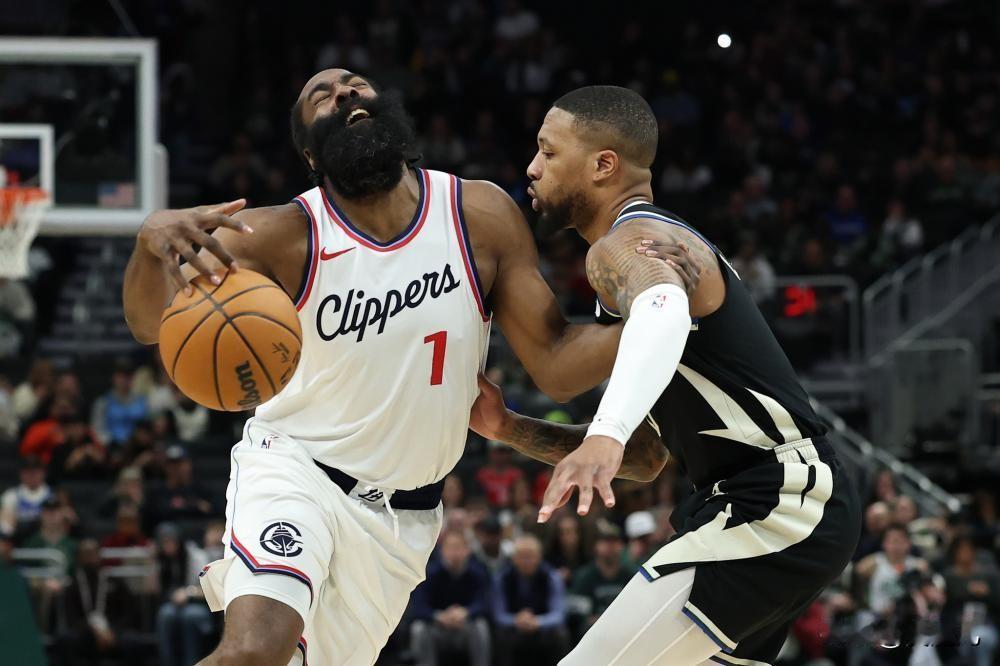 字母哥复出23+8哈登24+5+8 雄鹿末节逆转快船
北京时间2月21日，NBA