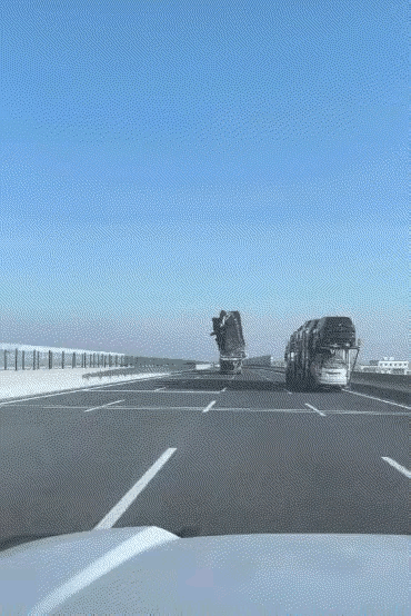 这种大件运输上下高速是不是要拆收费站