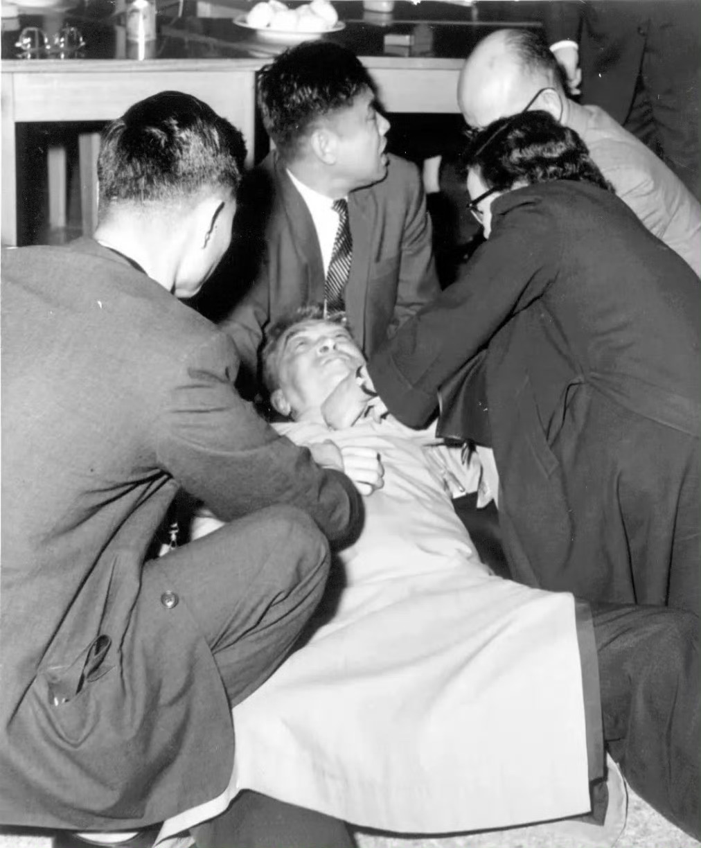 胡适到底算不算被气死的？胡适粉丝每次提起这点就会急。1962年2月24日，台北南