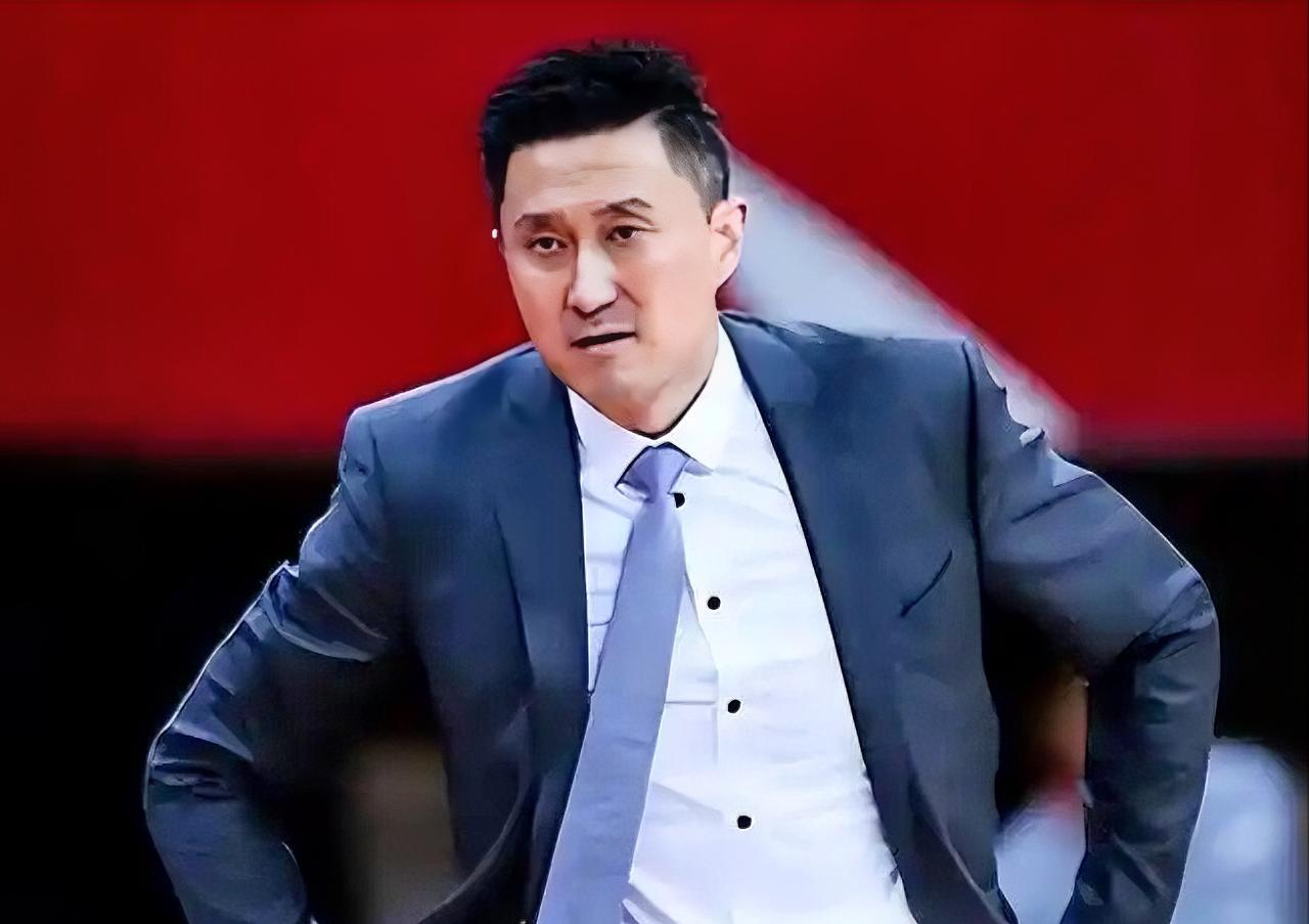 杜锋：朱总，我们先是被江苏绝杀，再到被上海赛季四杀，到现在被深圳反超，你咋还那么