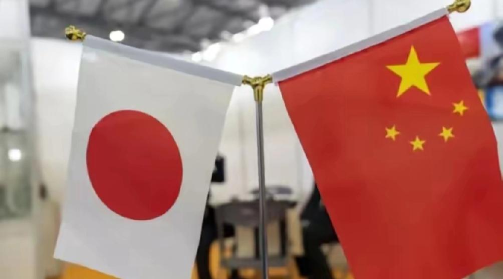 中日冲突再升温！日本舰机台海恶意挑衅，为何没人敢当和事佬？
 
中日冲突逼近红线