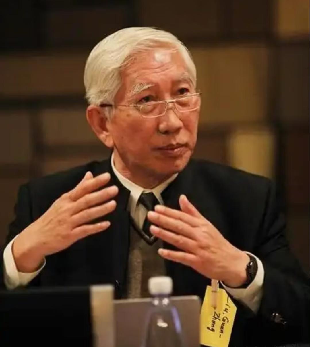 清华教授柳冠中语出惊人，他直言：“无人机、无人驾驶、无人商店、无人酒店、无人银行
