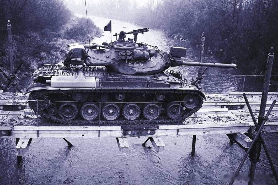 奥地利联邦军在 1960–70 年代仍把 90 mm 炮的 M47 Patton