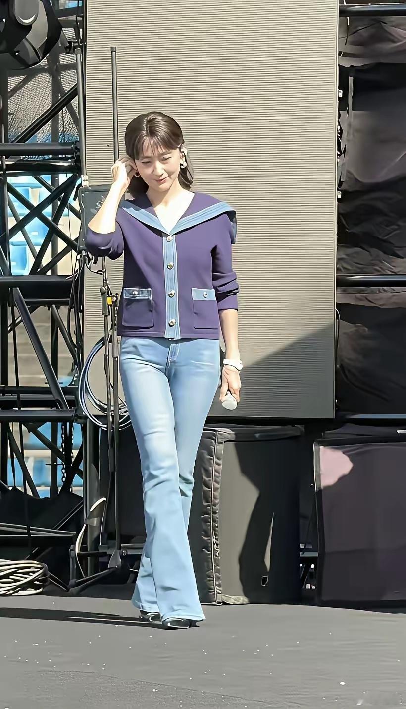 听说全家全靠她挣钱，三个儿子，媳妇，孙辈全靠她养！不知道是不是真的！ 