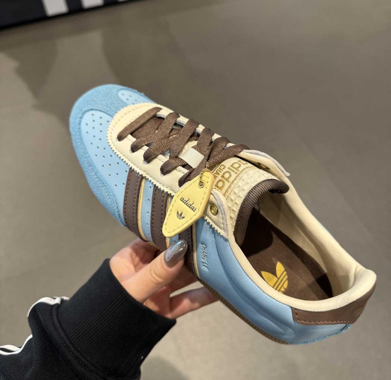 海盐巧克力味的👟
跳脱的颜色运用到鞋子上简直太耐看了奥龙世博昆明同德三叶草 a