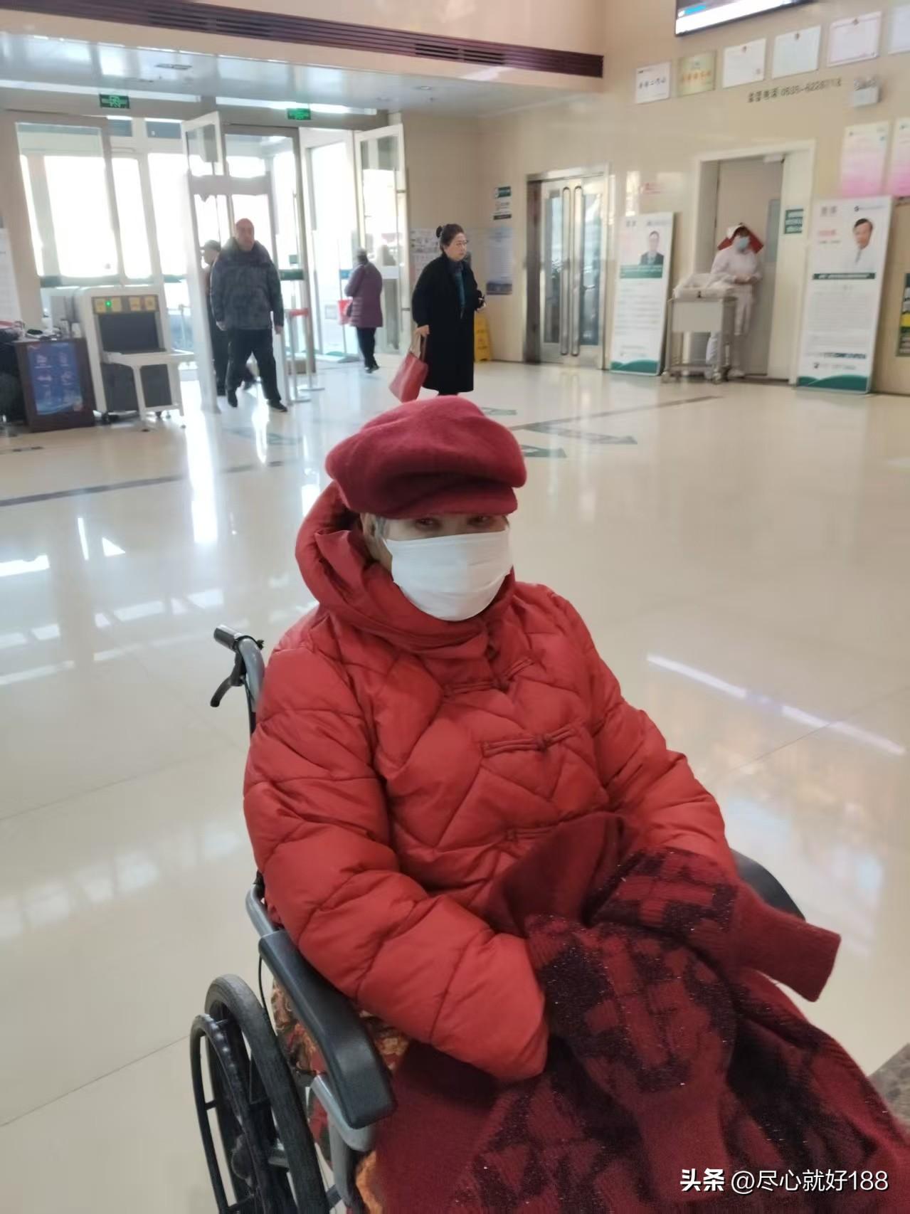 现在最担心的就是妈妈吃饭问题，妈妈吞咽功能越来越不好了，假如不能逆转，慢慢就没有