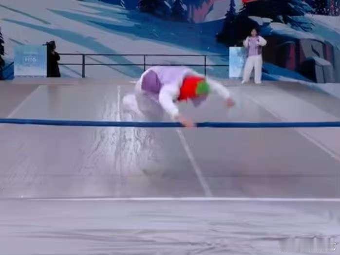 王鹤棣王鹤棣在湖南卫视hi6玩嗨了你好星期六 棣棣坐镇湖南卫视好六，玩嗨起飞，小