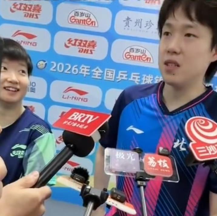 莎头组合一日双赛，王楚钦承认王艺迪组合能力强，两人态度一致，坚定不变！

孙颖莎