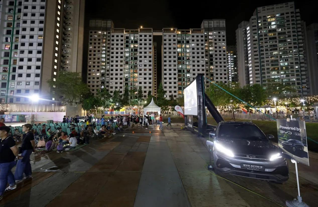 2025年3月18日，在新加坡独立60周年（SG60）庆典活动中，比亚迪元PLU