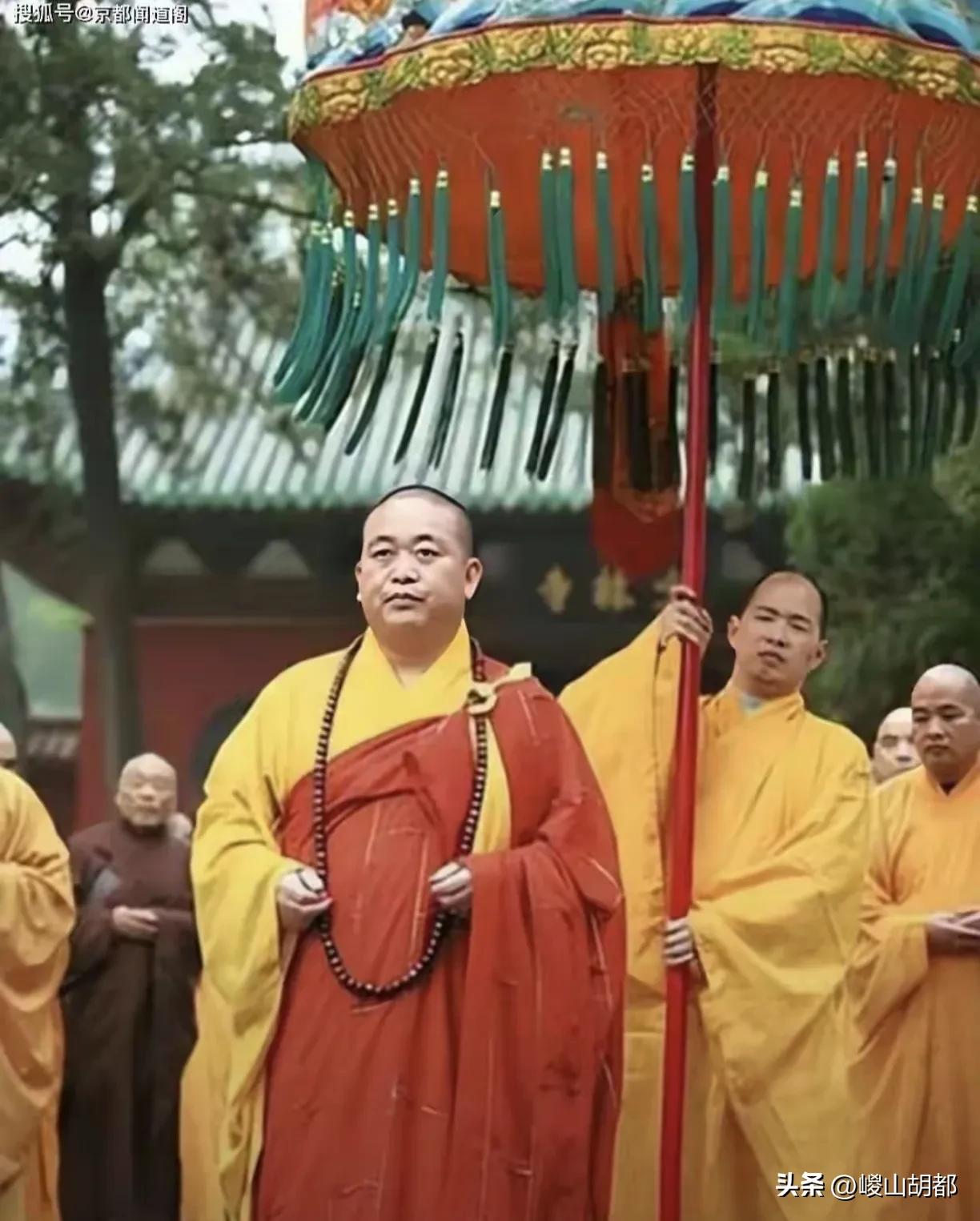 花和尚释永信，违反戒律，长期与多人保持不正当关系并育有私生子。近日，以职务侵占罪