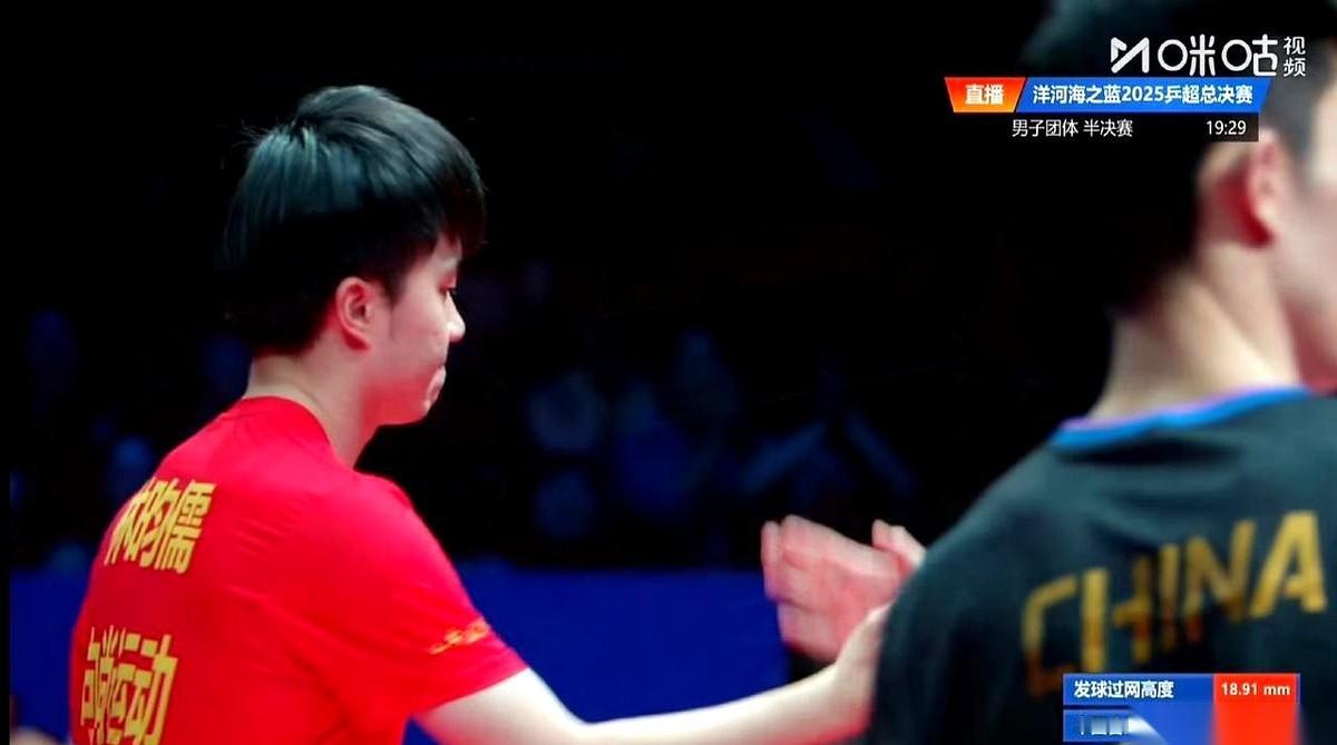 妈呀，大胖（梁靖崑）他们也太狠了。
上来就是个3-0，干净利落，直接把对面剃了个