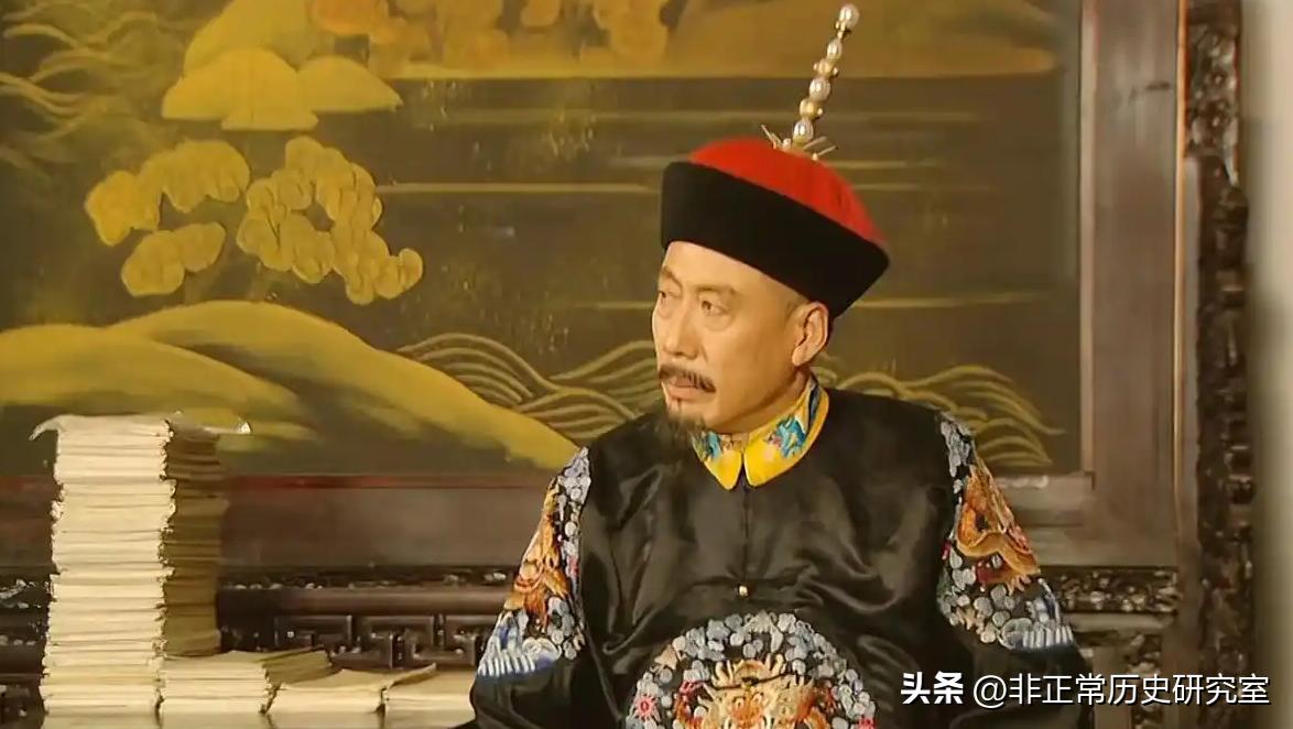 康熙其实对儿子们都非常好的，只是好了有些过头，一帮儿子都被宠坏了。

众所周知，