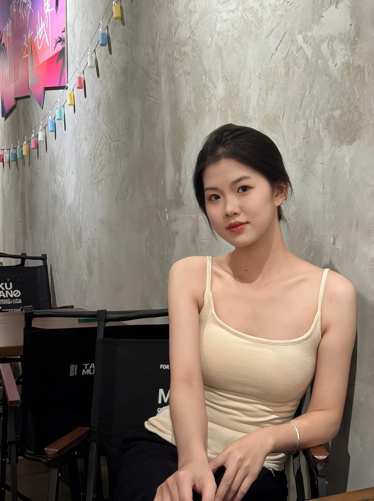 花束般的青春

似当年的青春 青春感无敌 青春如旧 花海舞动青春 那年的青春靓丽