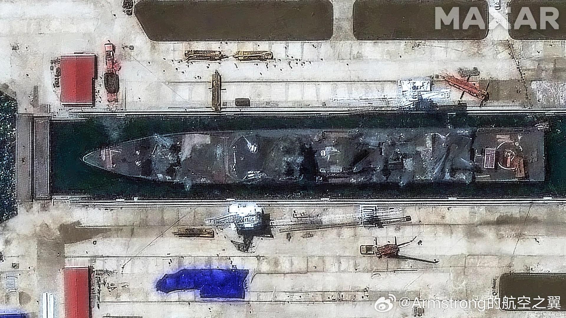 卫星照片显示朝鲜第二艘崔贤级驱逐舰已经进入船坞维修了 ​​​