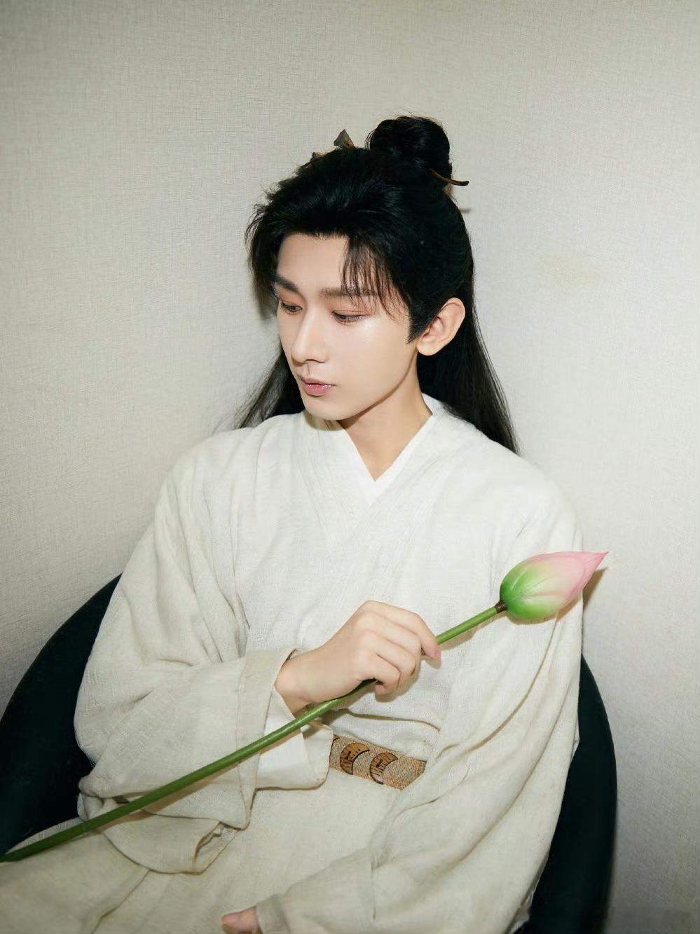 成毅两京十五日cy成毅朱瞻基╭∞╮╭∞╮╭∞╭∞╮╭∞╮🌼        🌸