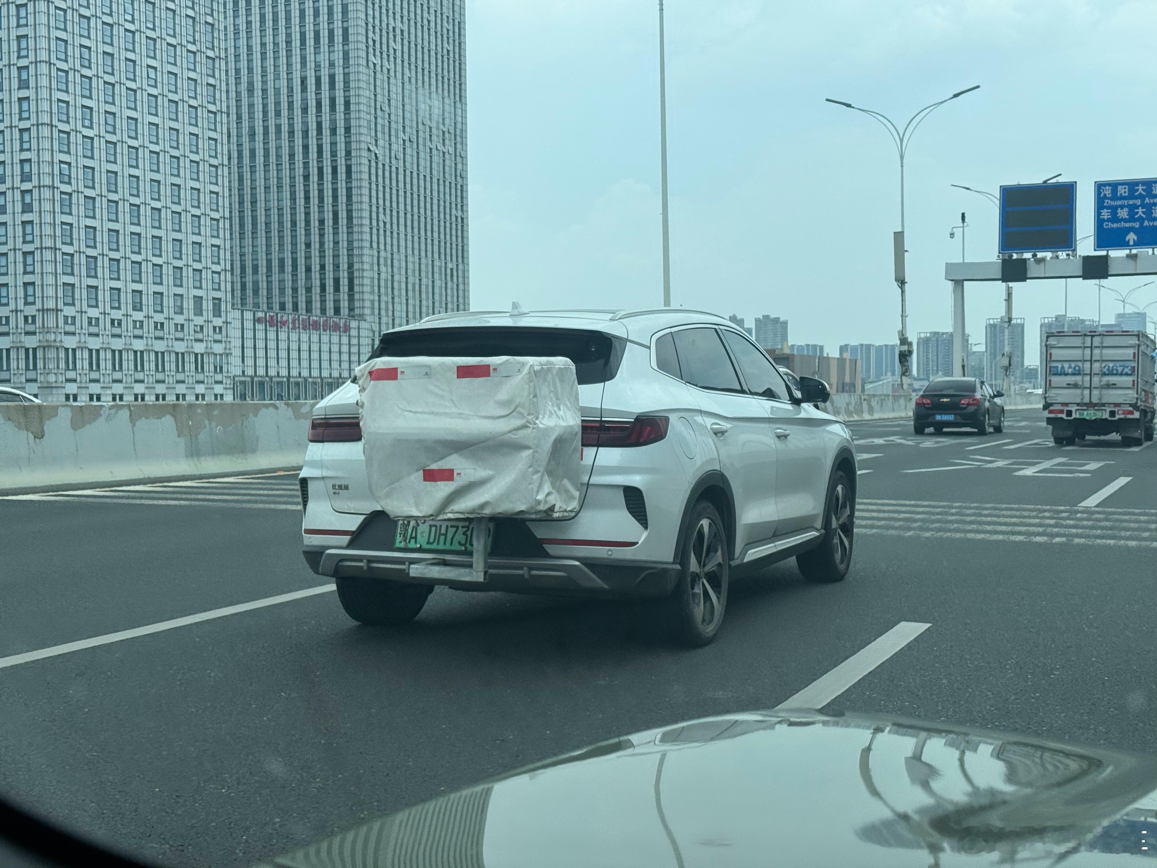 这是啥，真没看懂！应该不是空调吧？[允悲] ​​​