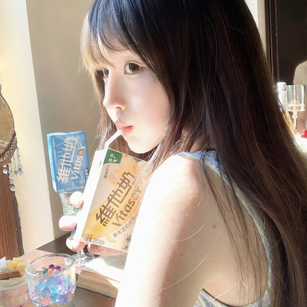 忙起来感觉什么都不缺，闲下来才发现什么都没有，果然，忙碌才是治愈一切的良药。