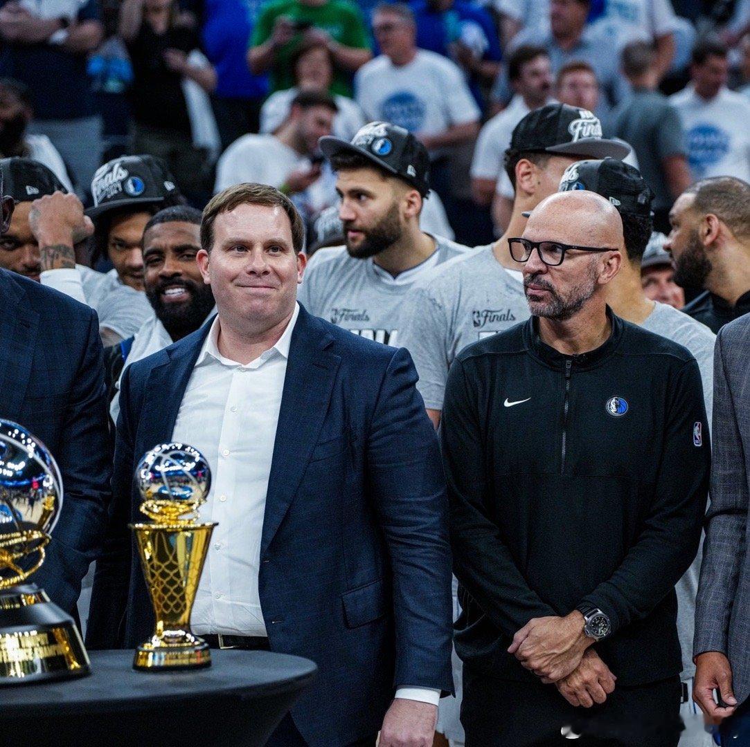 Chris Mannix：独行侠一直想从老鹰获得鹈鹕2026年首轮选秀权。“我可