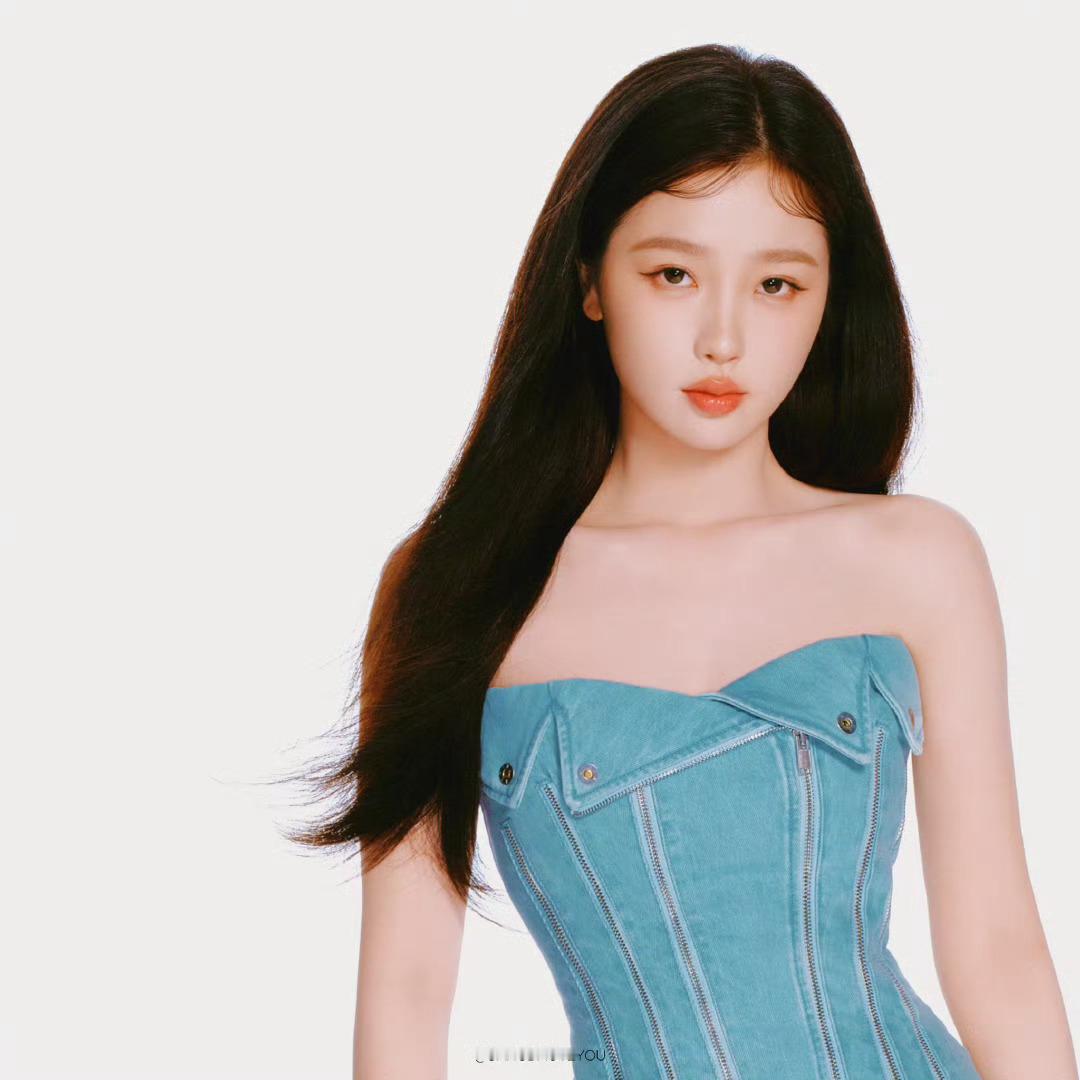 #虞书欣好辣#好辣的鱼头星星[女孩儿] 这个腰臀比也太绝了……🤤🤤 怎么有人