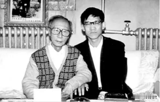 提起末代皇族，多数人想到的是溥仪的颠沛，却少有人知道他的七叔载涛——这位晚清贝勒