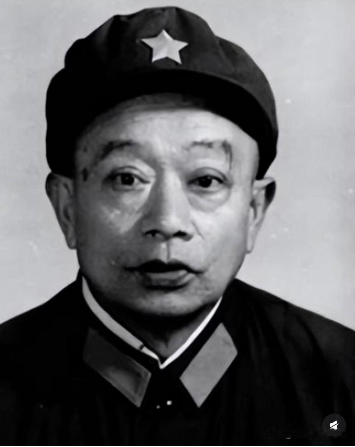 1955年全军大授衔时，他是唯一一位以“哑巴”身份被授予少尉军衔。1935年，他