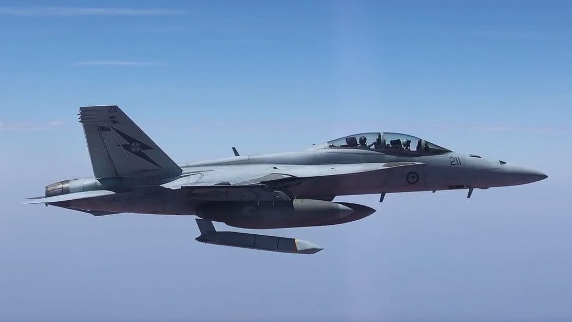 澳大利亚空军（RAAF）官宣其AGM-158C和AGM-158B导弹形成初始战斗