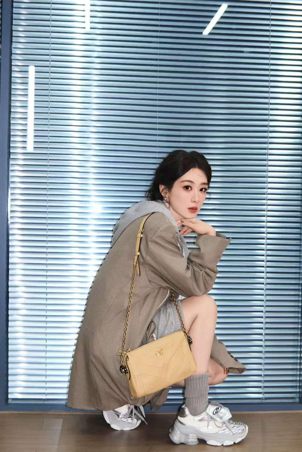 杨紫迷倒一片，哇塞，