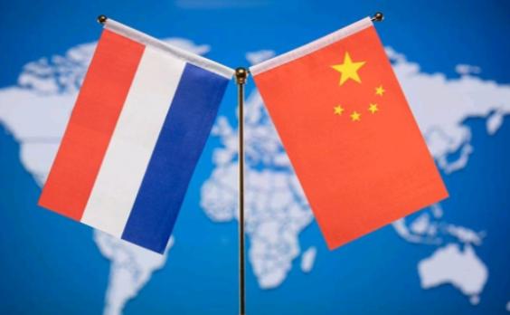 2026年6月7日，联合早报援引军事专家分析指出，上个月中国海军在南中国海首次动