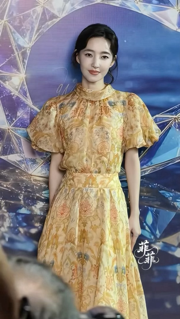 梁洁高伟光王丽坤同框王丽坤梁洁高伟光线下生图盛典名场面来袭！三位嘉宾齐聚厦门活动