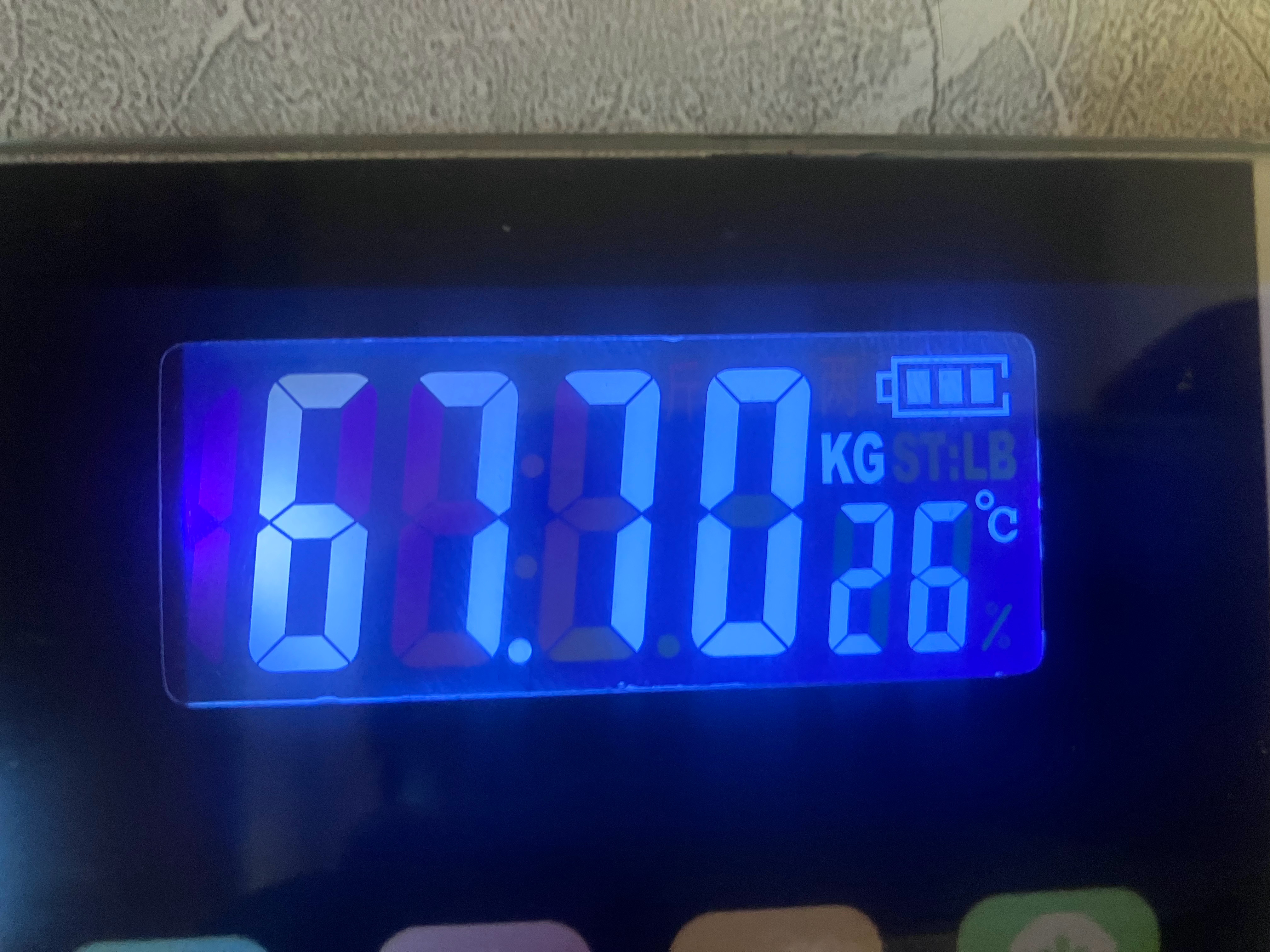 挑战30天瘦10～20斤第30天休息了下，67.7kg，73−67.7=5.3k
