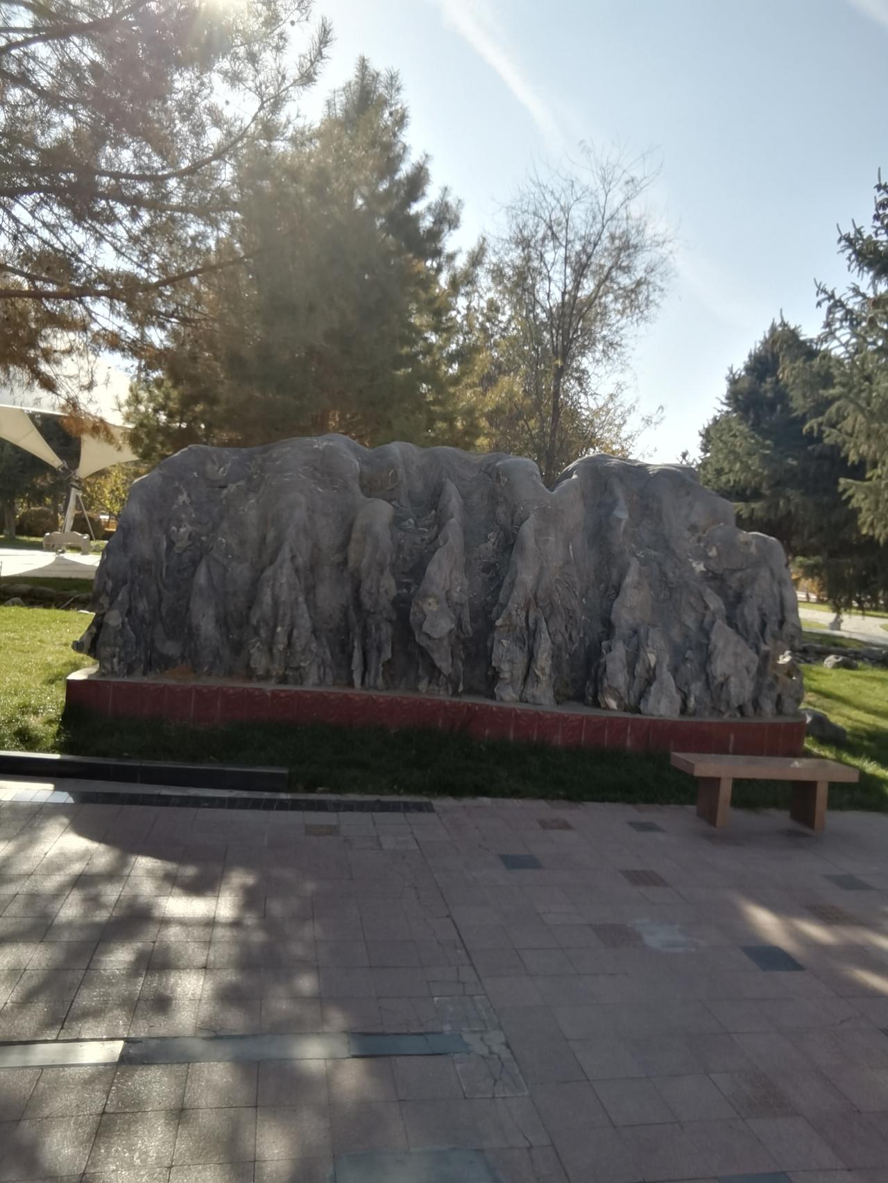 不平等条约割让的领土，有收回的事例
现在，中国强大了，许多爱国人士对中国被列强用